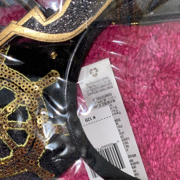 Pirates of the Caribbean Minnie Mouse Disney Parks Ears Headband Exclusive - Picture 7 of 12